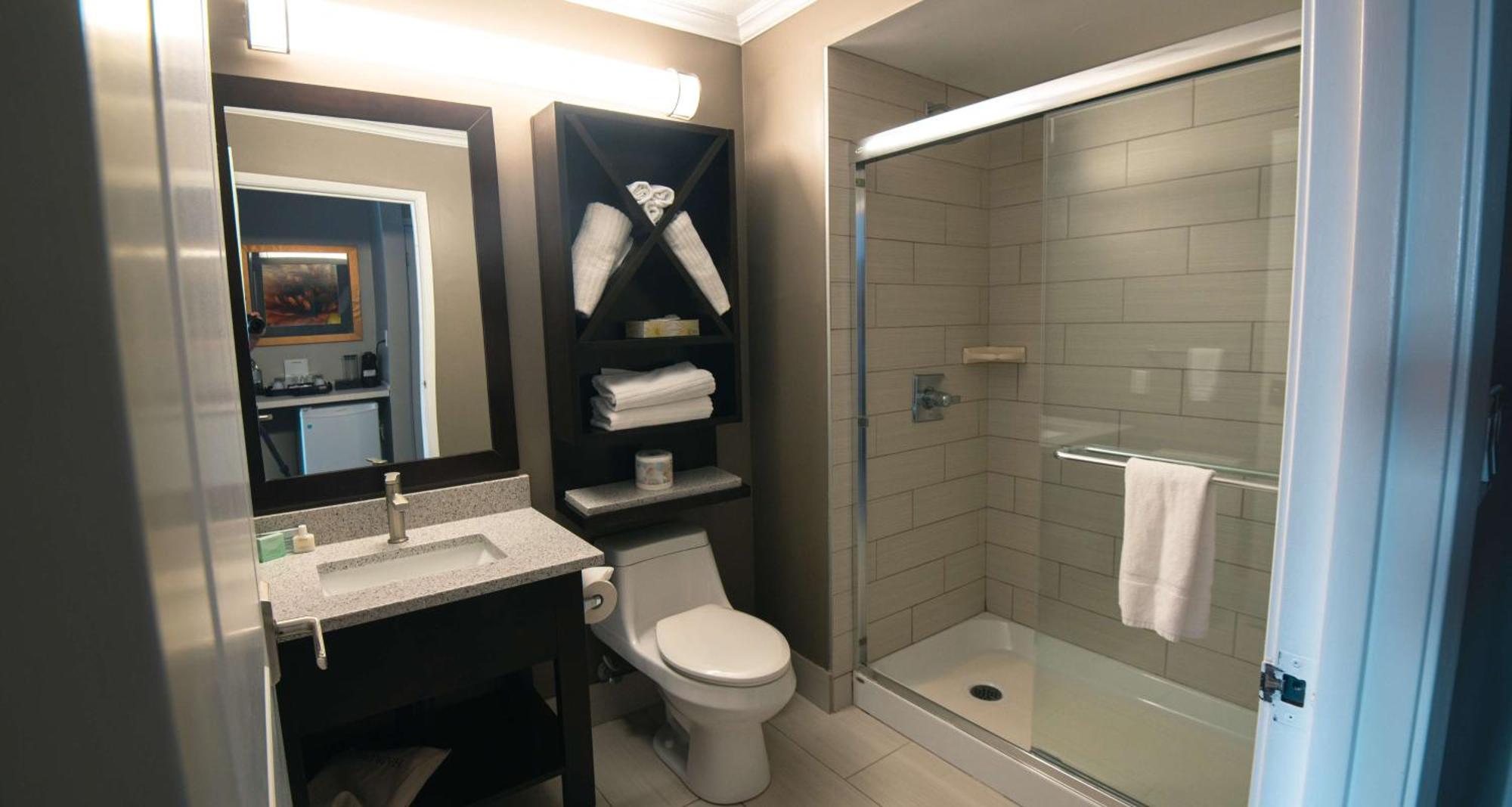 Hotel Elm Hurst & 3*